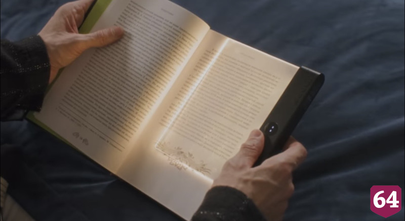 Саратовский актер хранит на прикроватной тумбе «Фантастическую Русь» и красные очки 